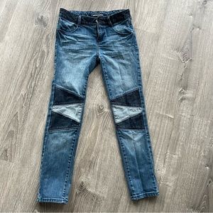 Tommy Hilfiger Jeans.  Girls Size 10 slim Straight. Adjustable waist.